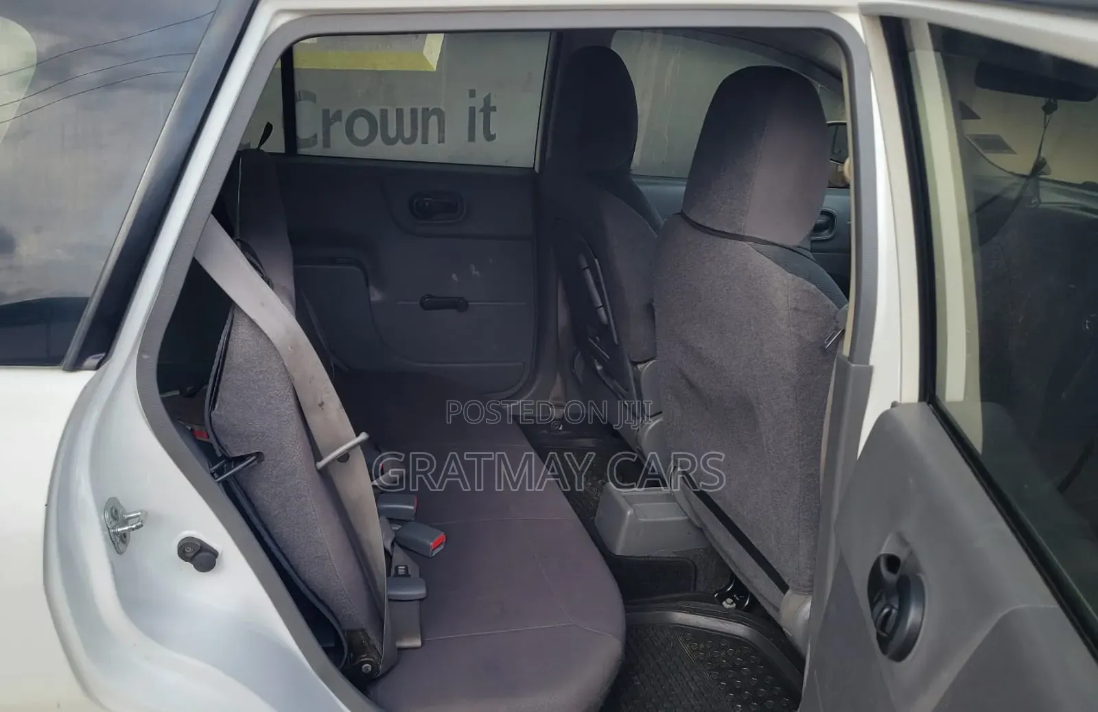 Nissan Advan 2014 White