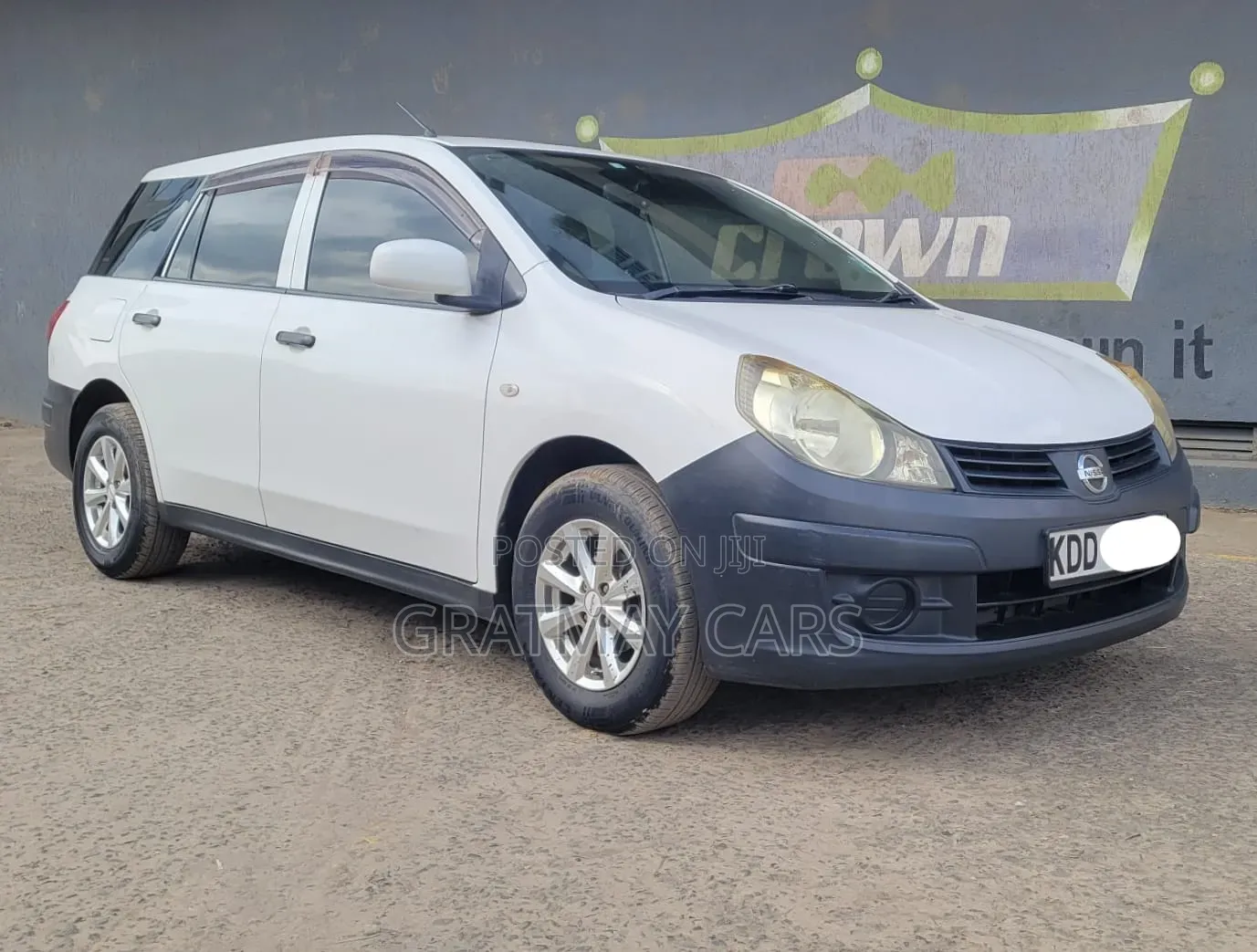 Nissan Advan 2014 White