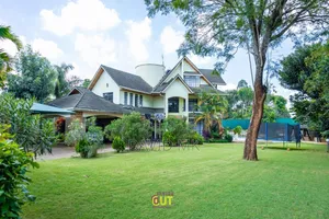 6bdrm Maisonette in Garden Estate, Thome for sale