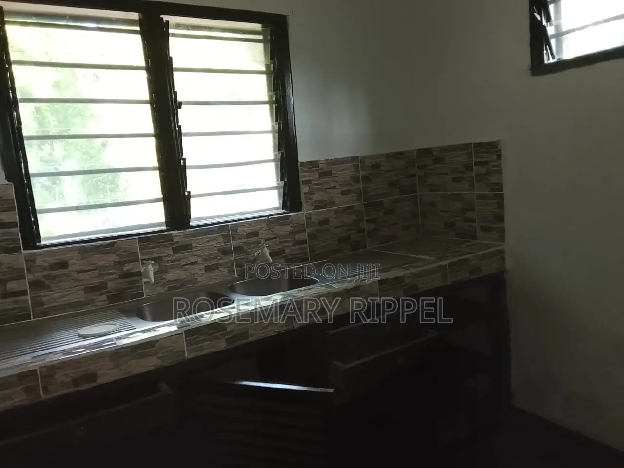 3bdrm House in Vanessa Farmhouse, Gede for rent