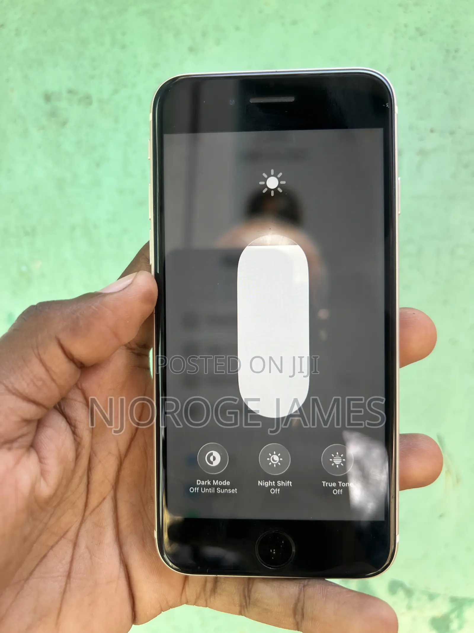 Apple iPhone SE (2022) 64 GB White