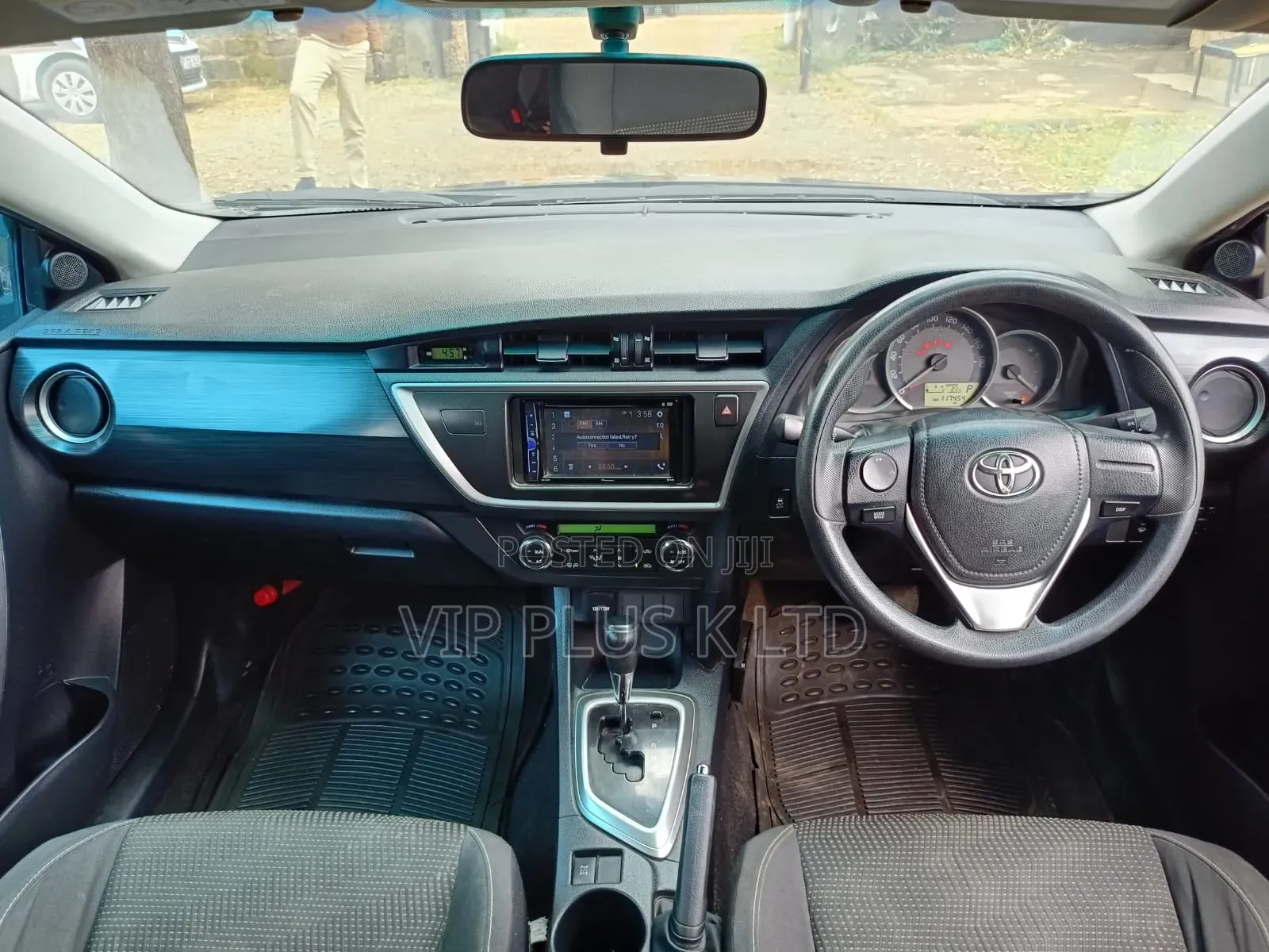Toyota Auris 2013 Black