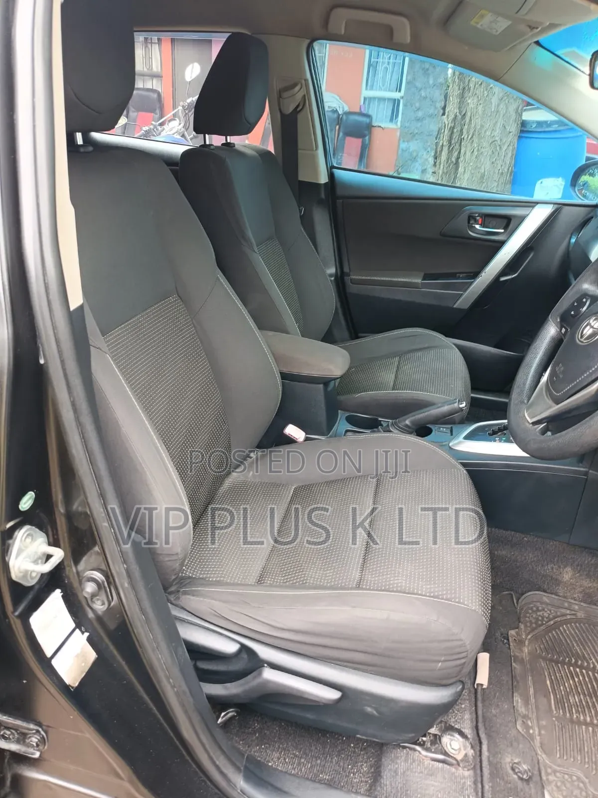 Toyota Auris 2013 Black