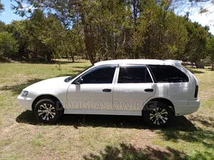 Toyota Corolla 1993 White