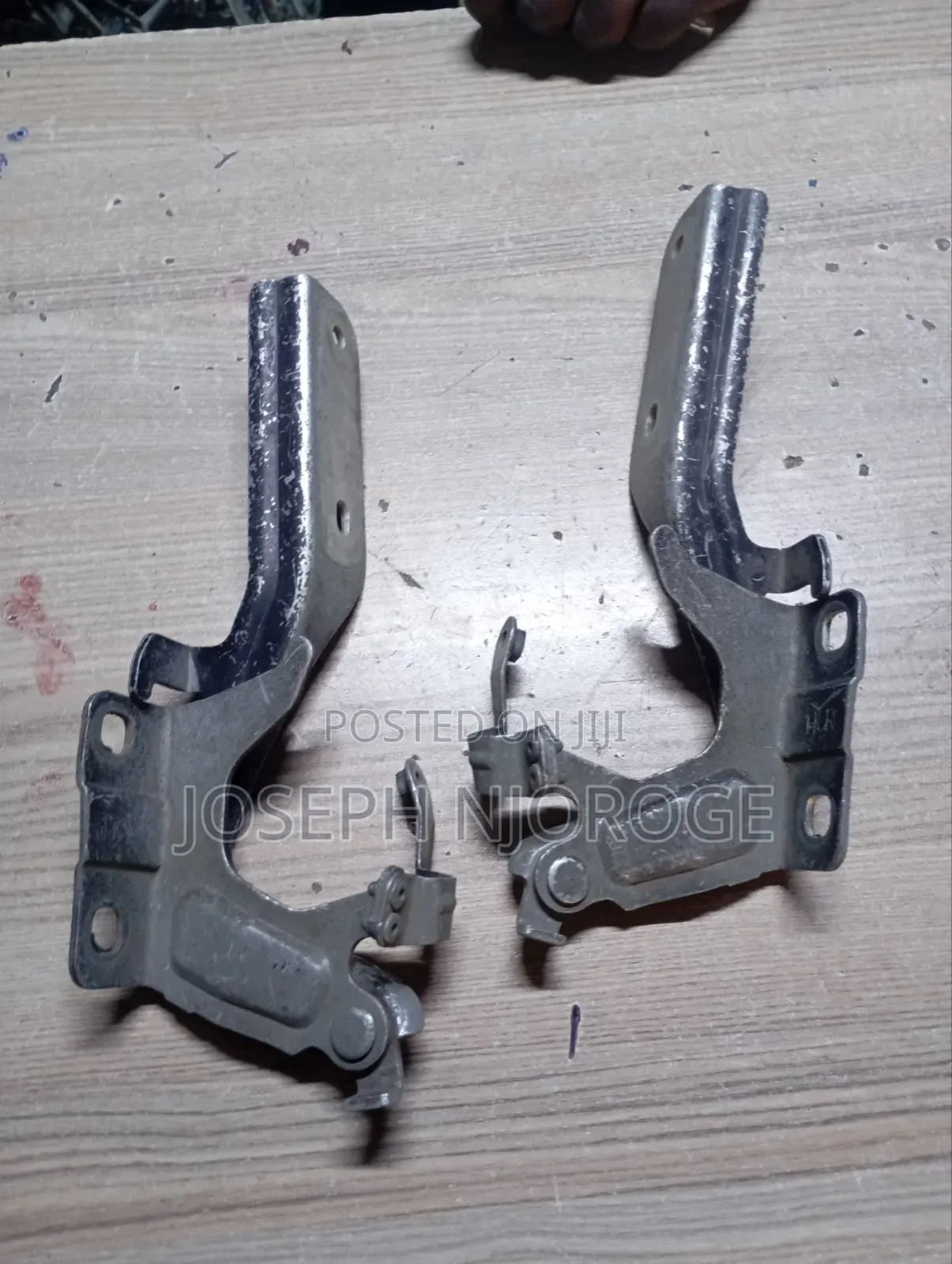 Nissan Juke Bonnet Hinges