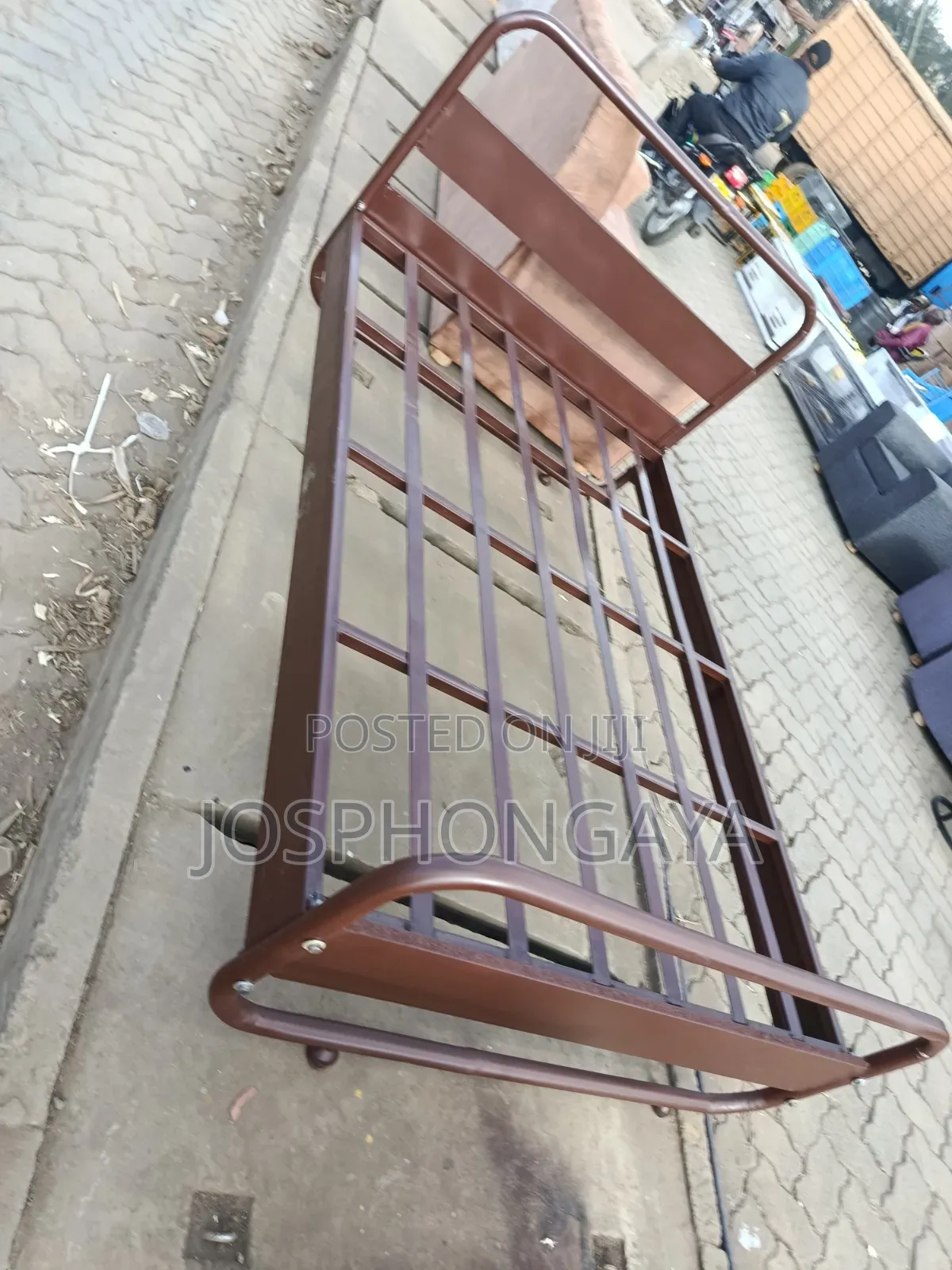 4by6 Single Bed Metallic for Sell