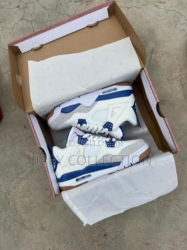 Air Jordan 4 Size 38 to 45
