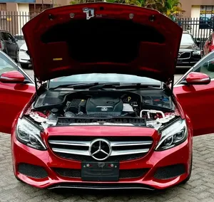 Mercedes-Benz C200 2018 Red