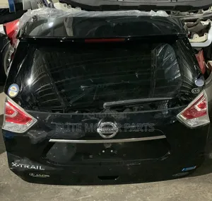 Nissan X-Trail 2015 Tailgate