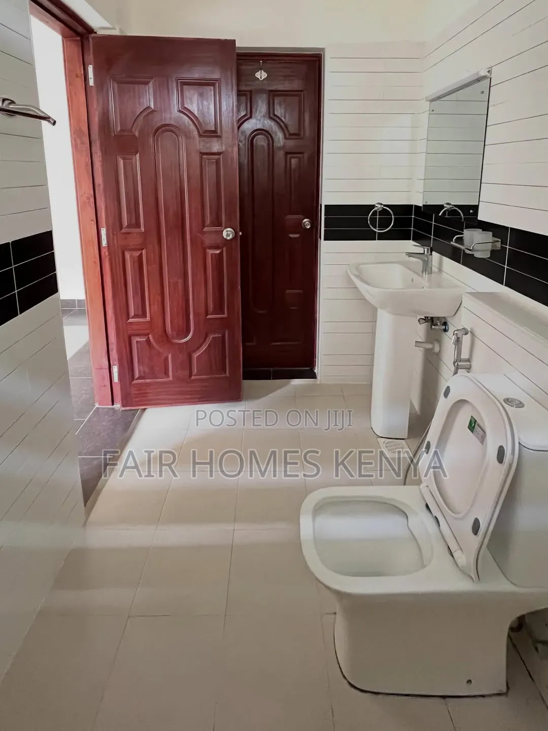 2bdrm Apartment in Hatheru Road, Muthangari for rent