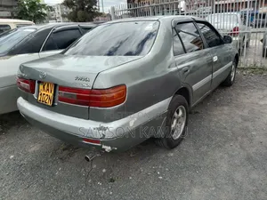 Toyota Corolla 1999 Gray