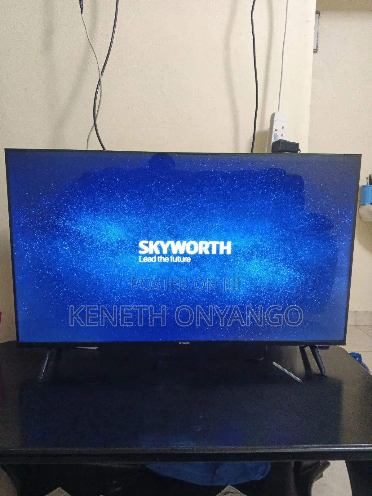 Sky Worth 43" Tv