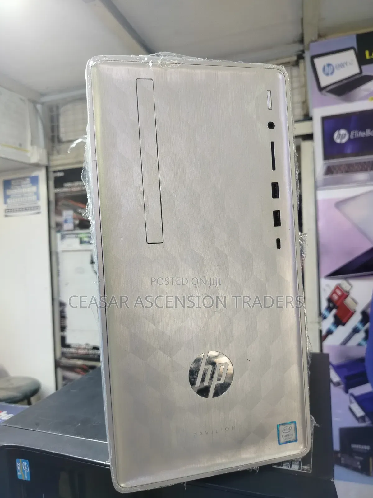 Desktop Computer HP Pavilion 27 8GB Intel Core i5 HDD 500GB