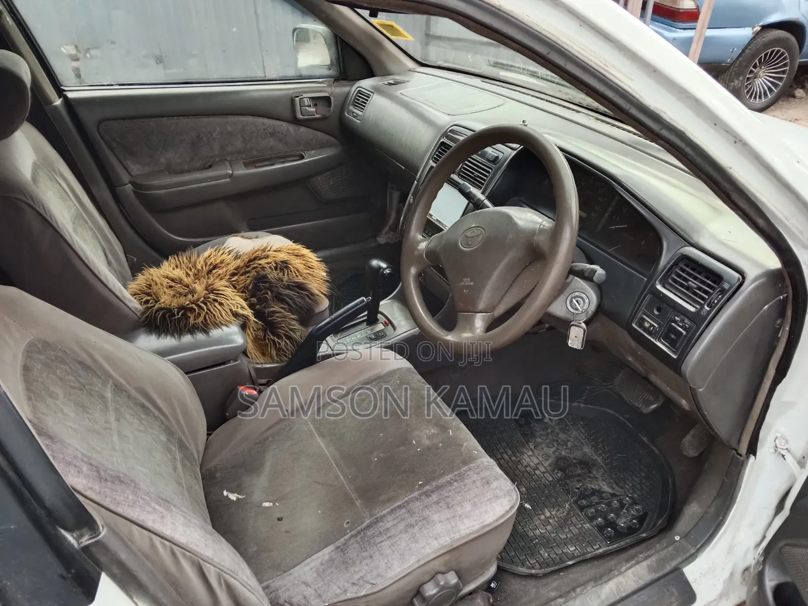 Toyota Carina 2001 White
