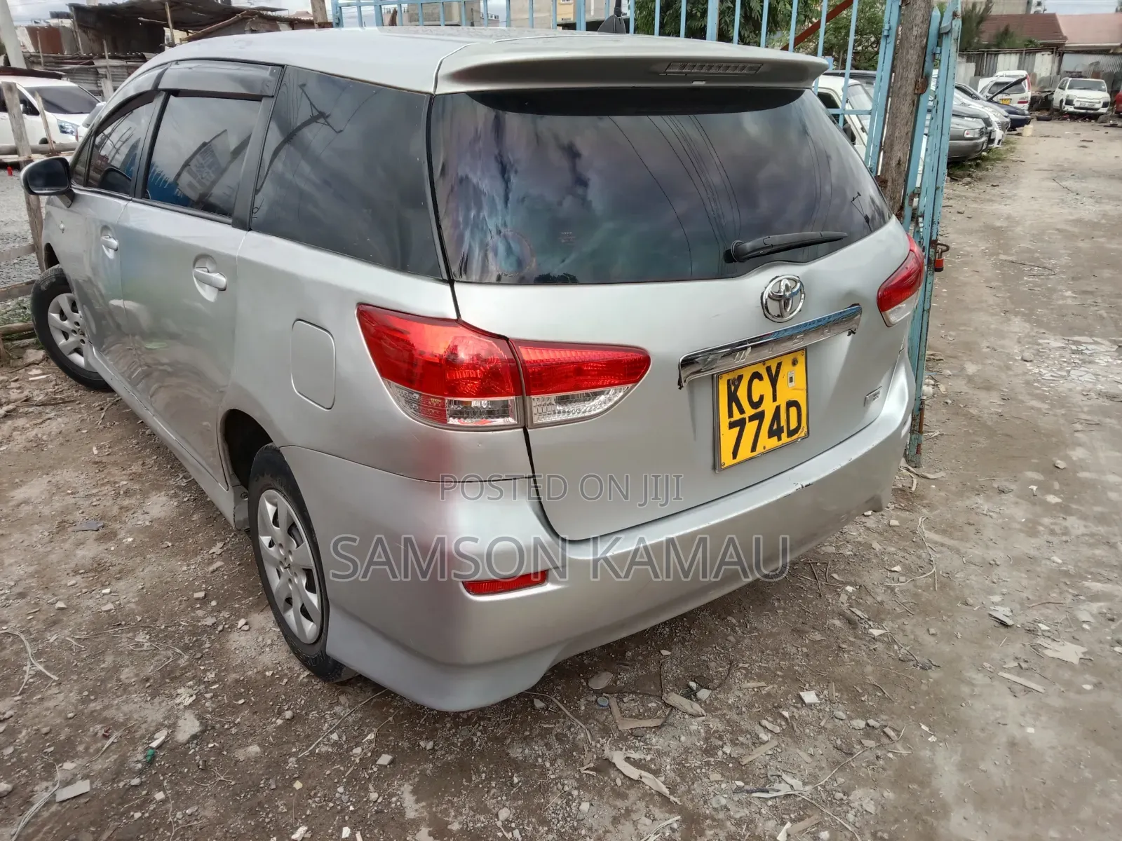 Toyota Wish 2012 Silver