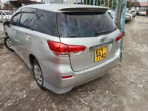 Toyota Wish 2012 Silver