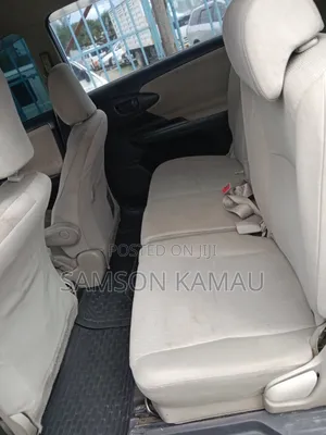 Toyota Wish 2012 Silver