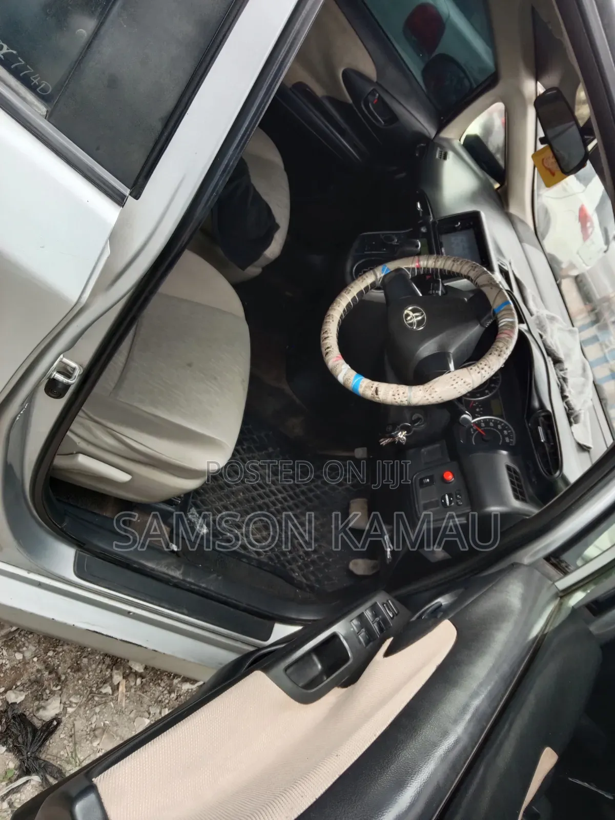 Toyota Wish 2012 Silver