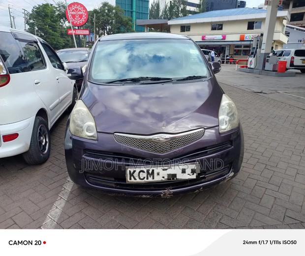 Toyota Ractis 2010 Purple