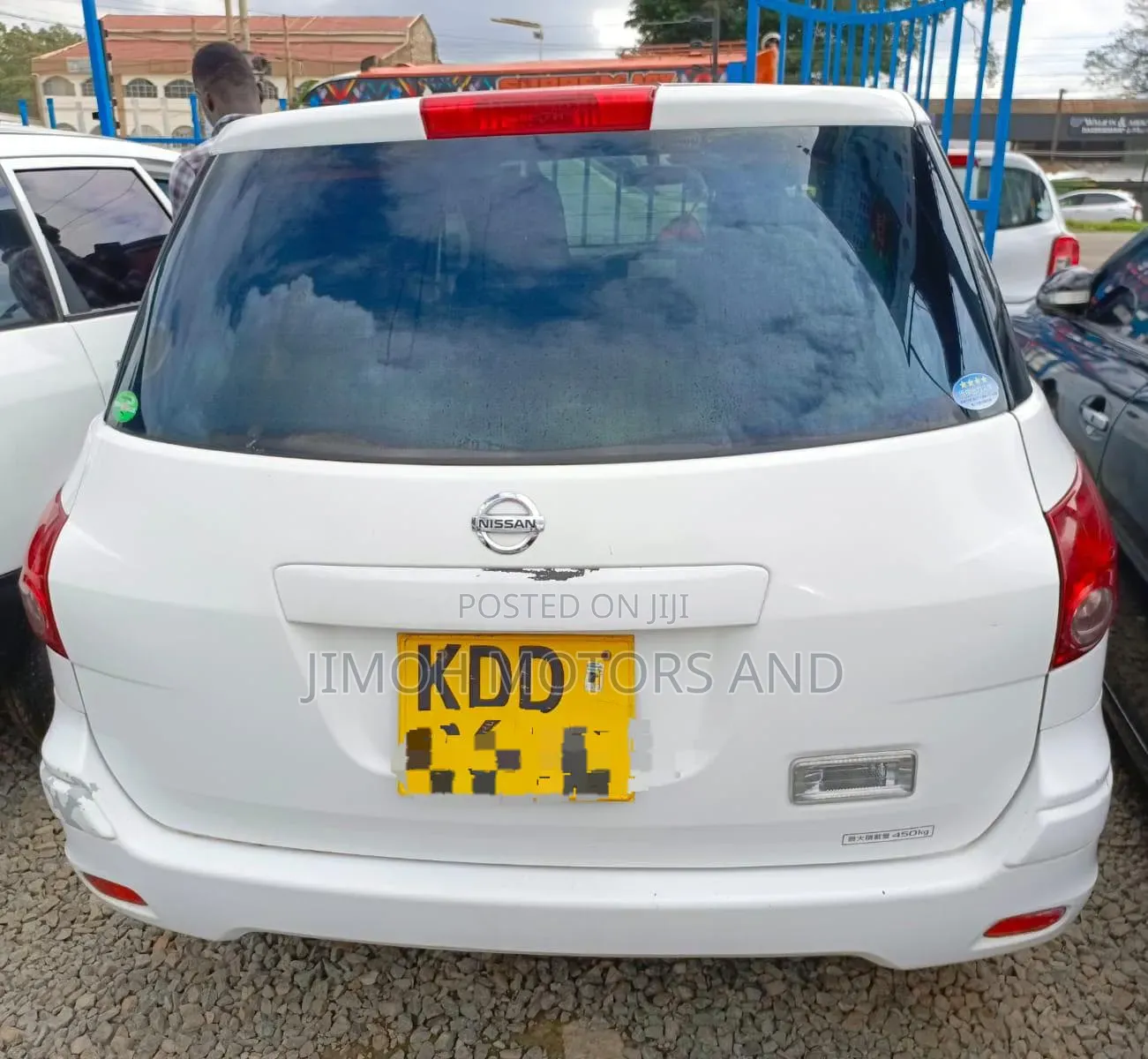 Nissan Advan 2015 White