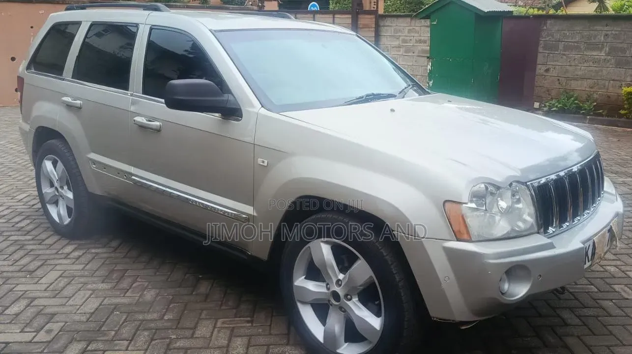 Jeep Cherokee 2006 Beige