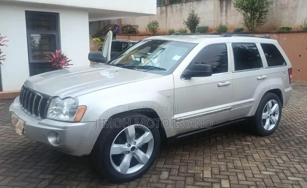 Jeep Cherokee 2006 Beige