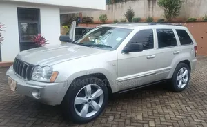Jeep Cherokee 2006 Beige
