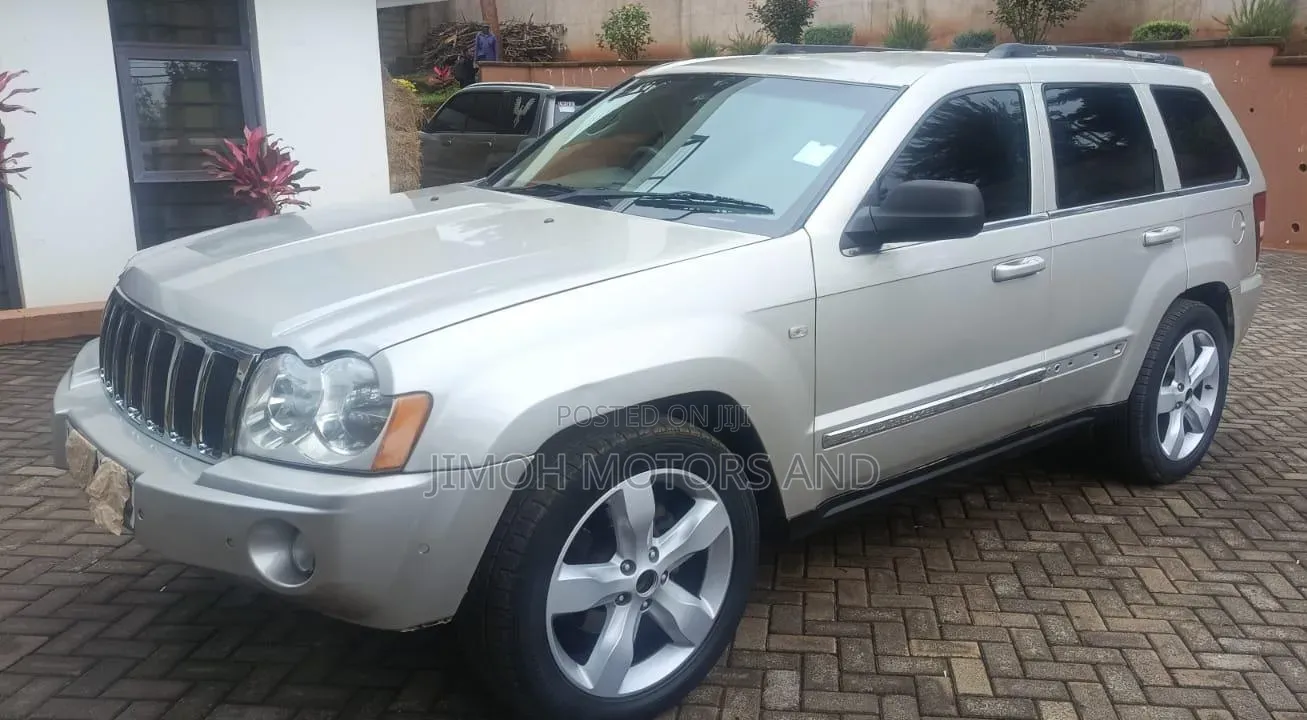 Jeep Cherokee 2006 Beige
