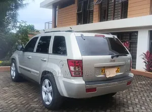 Jeep Cherokee 2006 Beige
