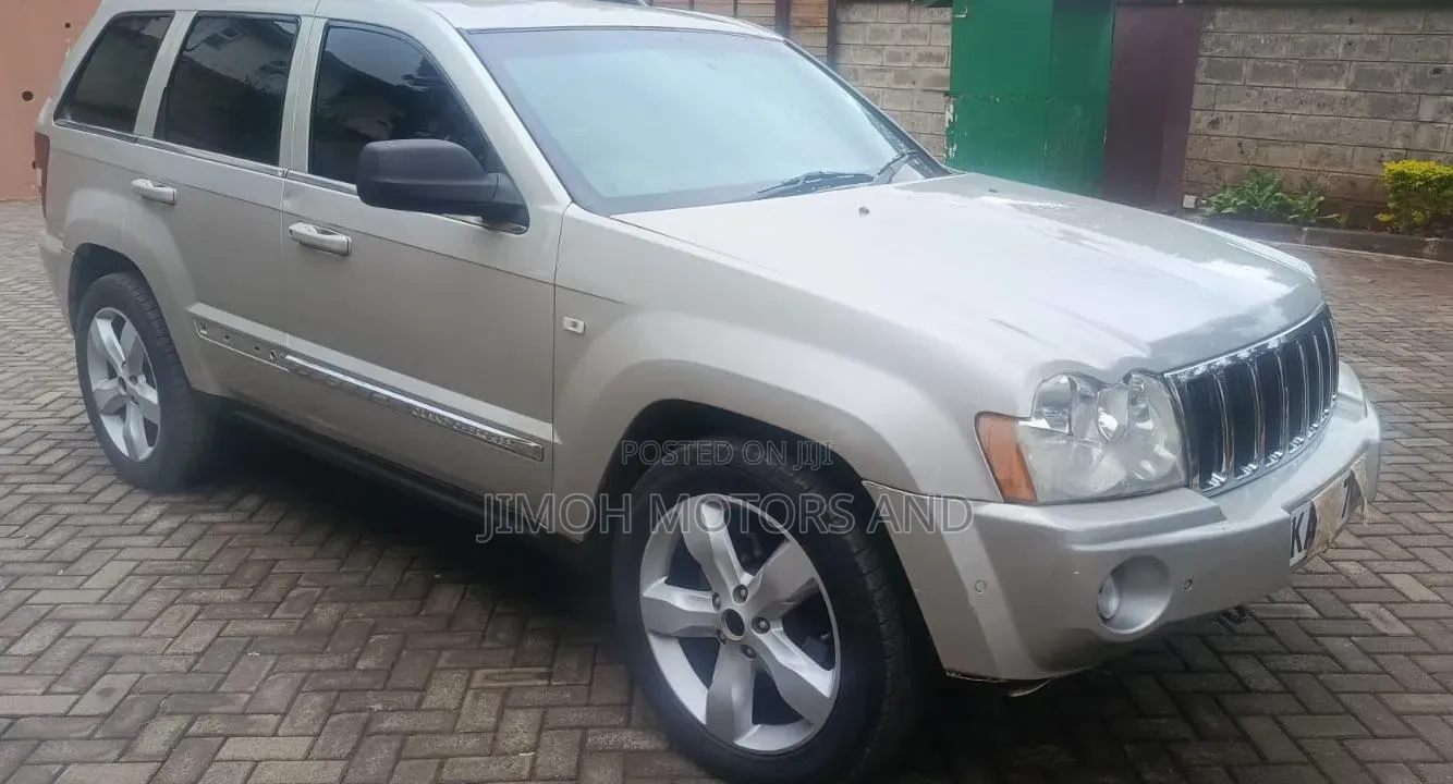 Jeep Cherokee 2006 Beige