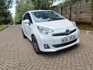 Toyota Ractis 2011 White