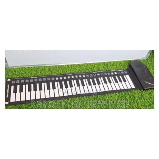 Foldable Electronic Piano Keyboard – Portable Roll-up Music Fun