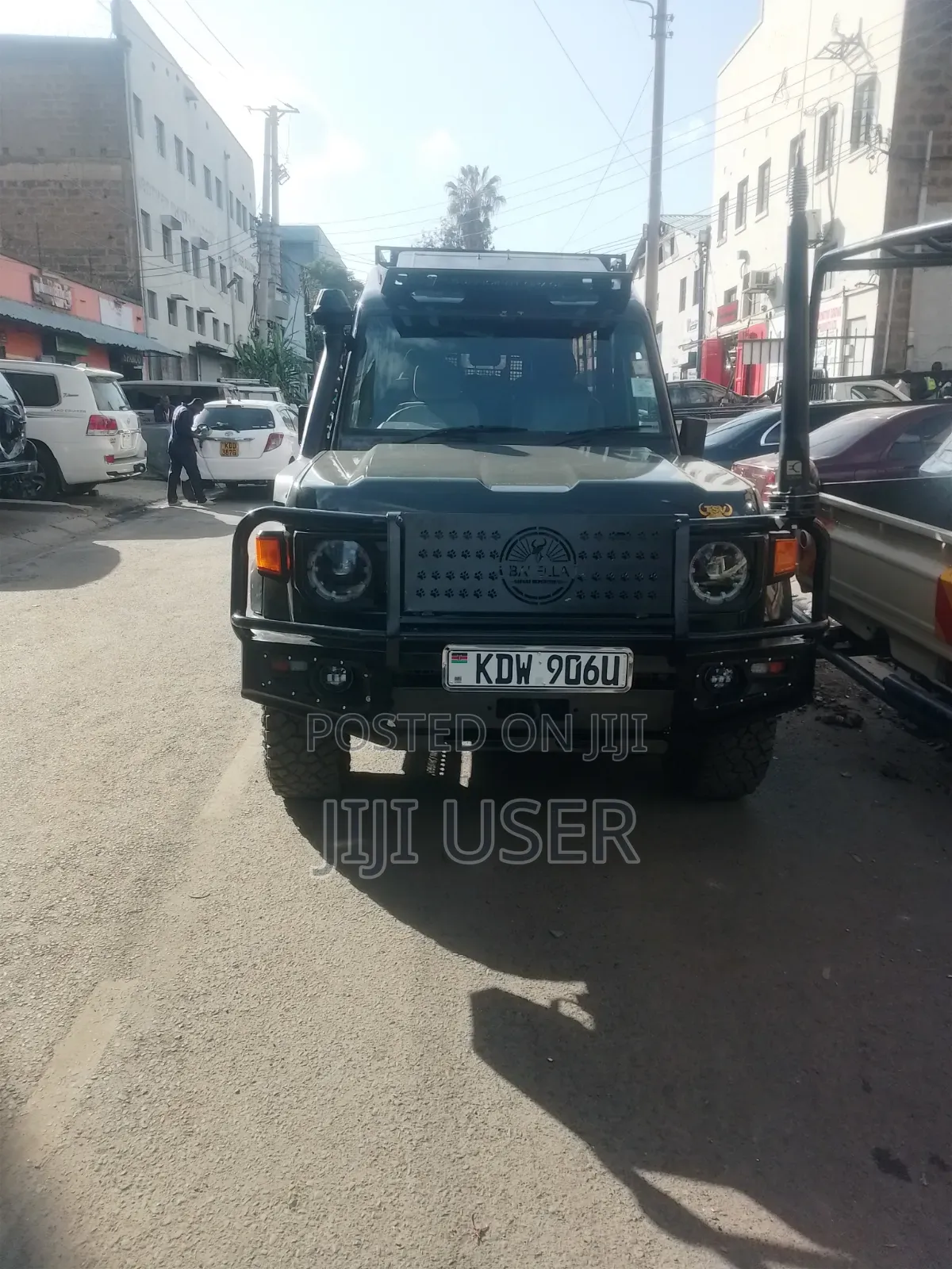 Land Cruiser Tour Van For Hire