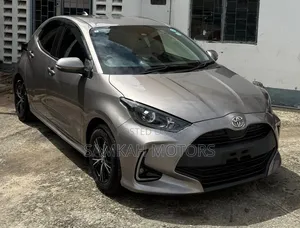 Toyota Yaris 2020 Gray
