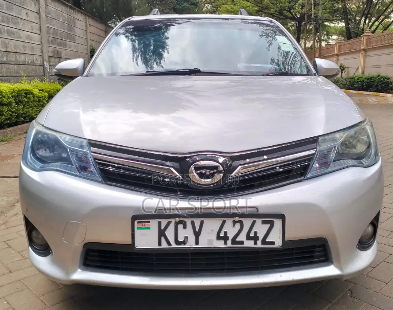Toyota Corolla Fielder 2012 Silver