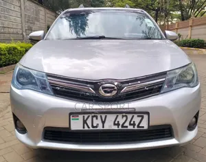 Toyota Corolla Fielder 2012 Silver