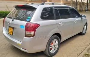 Toyota Corolla Fielder 2012 Silver