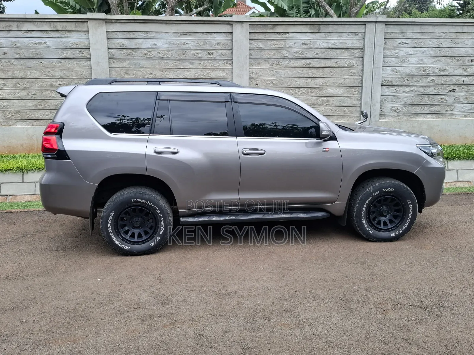 Toyota Land Cruiser Prado 2.8 2019 White