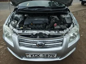Toyota Axio 2011 Silver