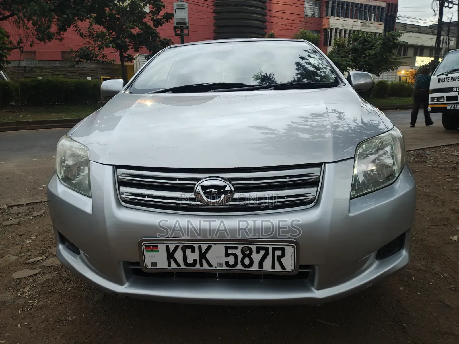Toyota Axio 2011 Silver
