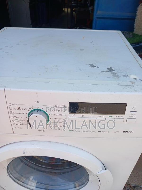 Siemens Washing Machine - thumbnail 3