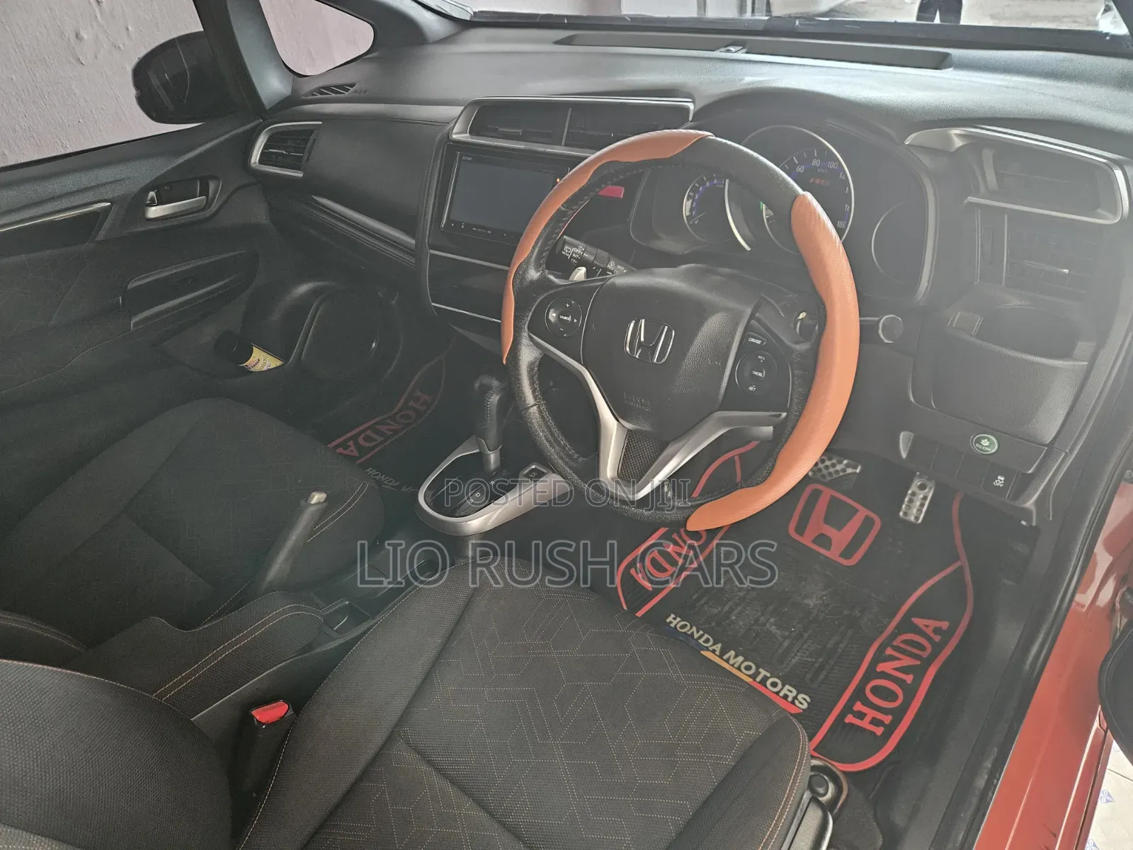 Honda Fit 2015 Orange