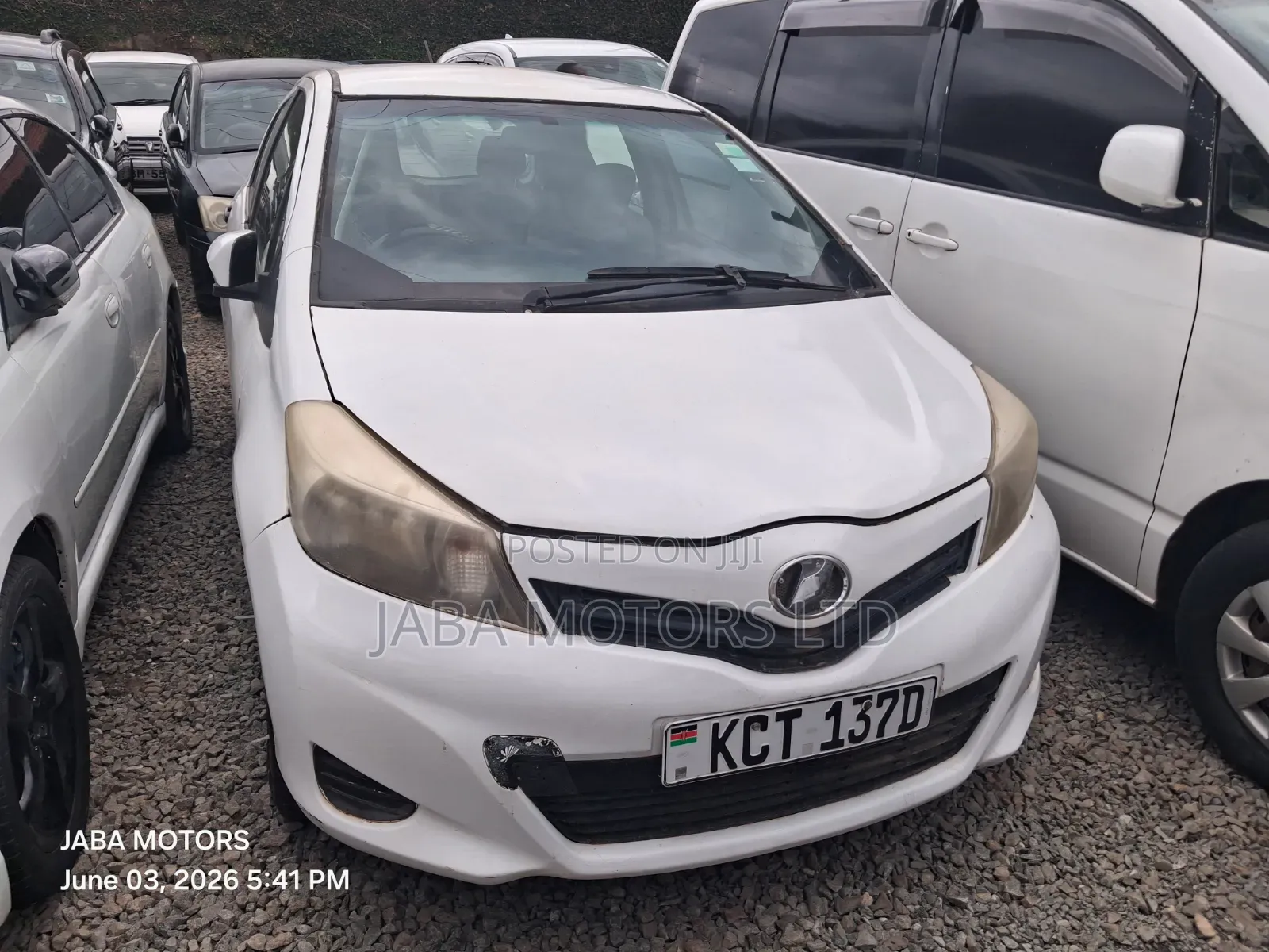 Toyota Vitz 2010 White