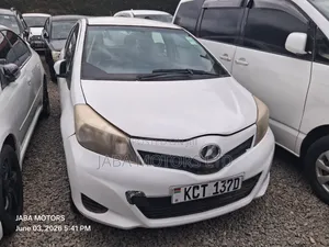 Toyota Vitz 2010 White