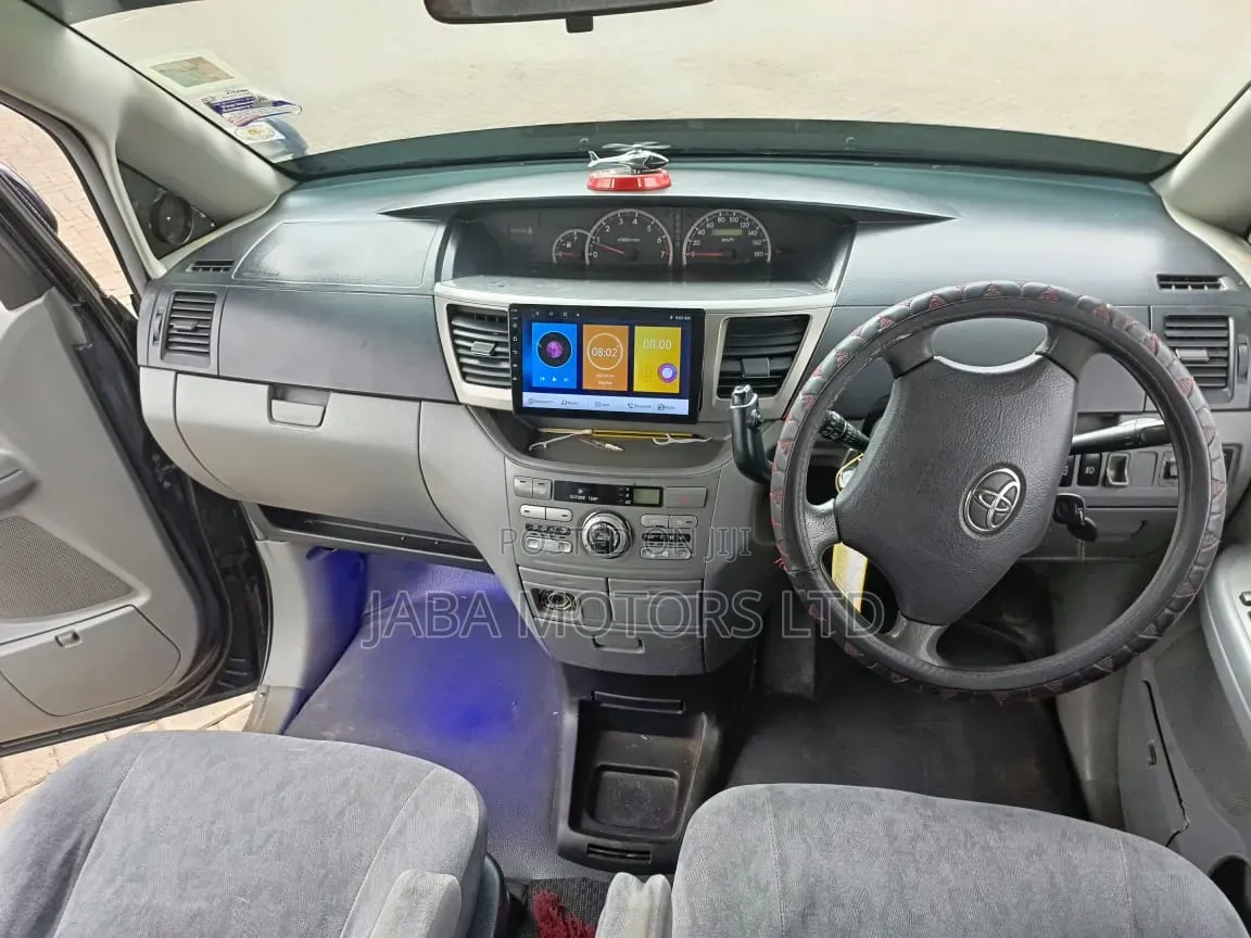 Toyota Noah 2007 Blue