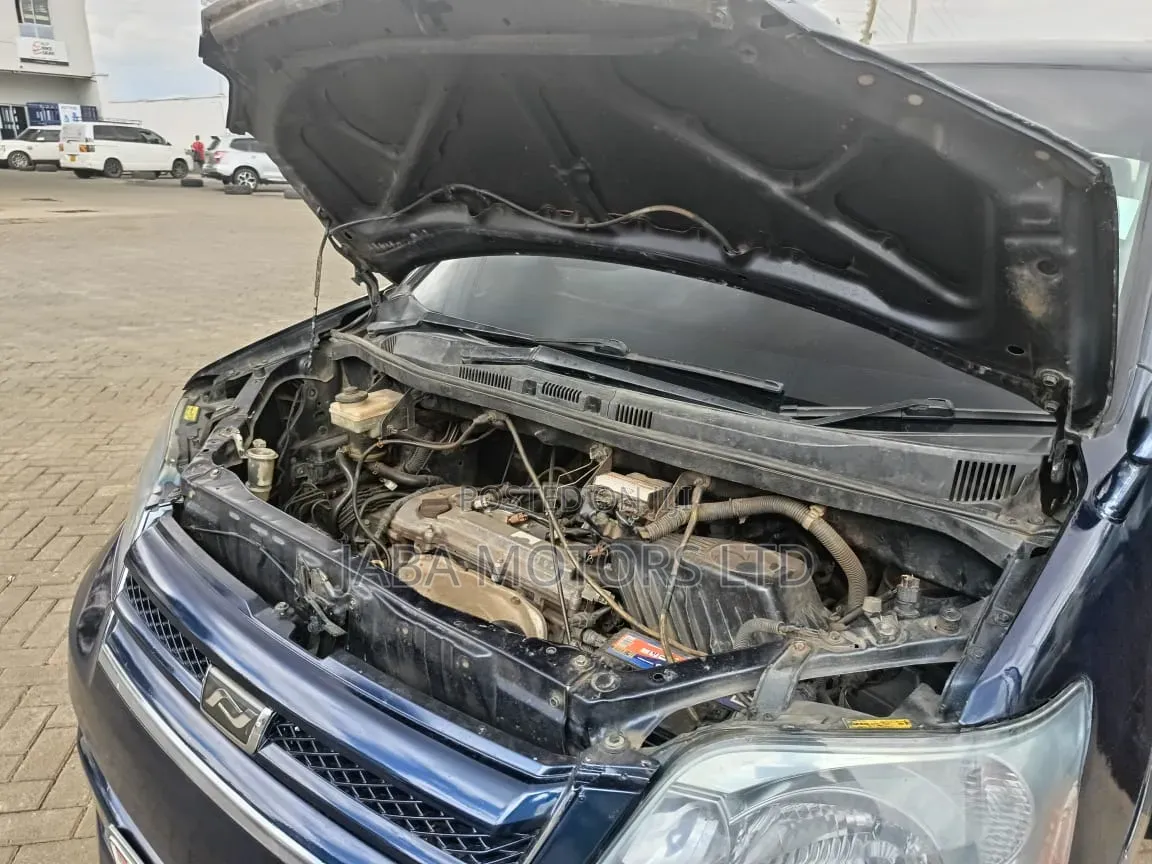 Toyota Noah 2007 Blue