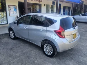 Nissan Note 2015 Silver