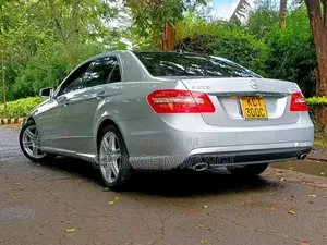 Mercedes-Benz E250 2011 Silver