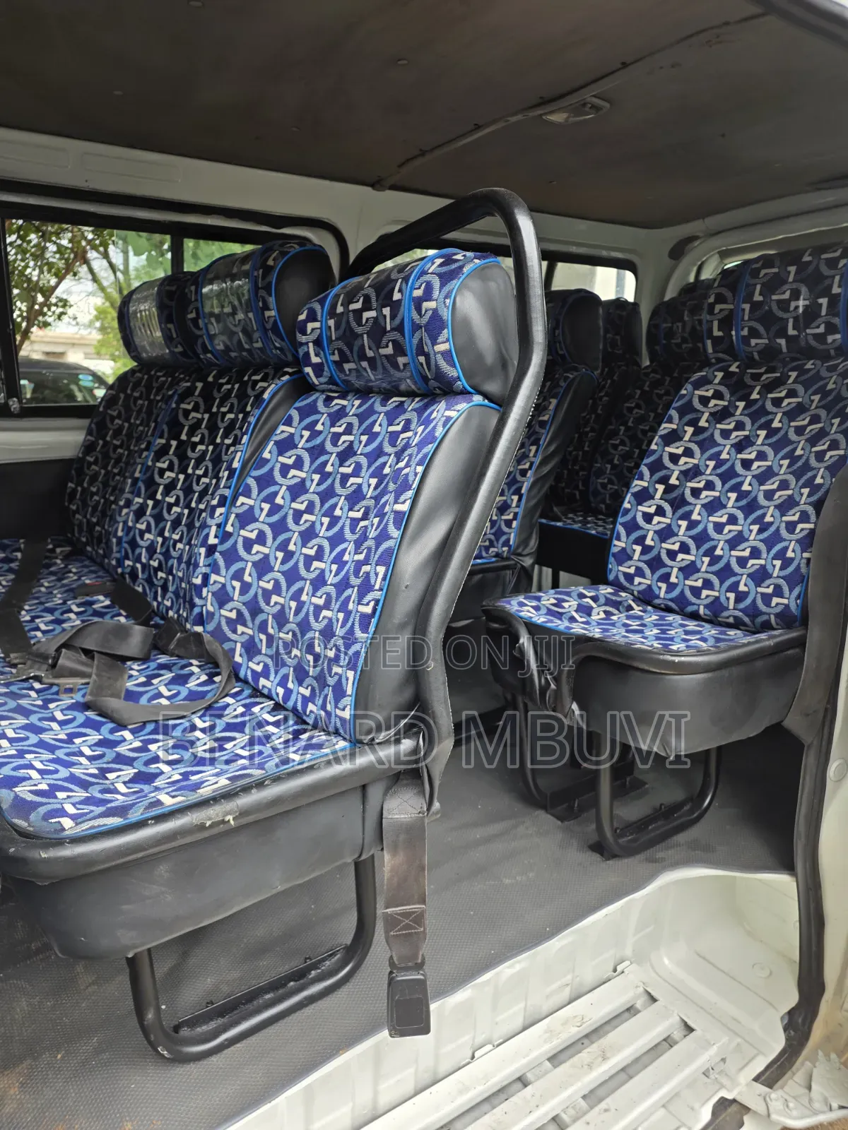 Toyota HiAce 2014 White