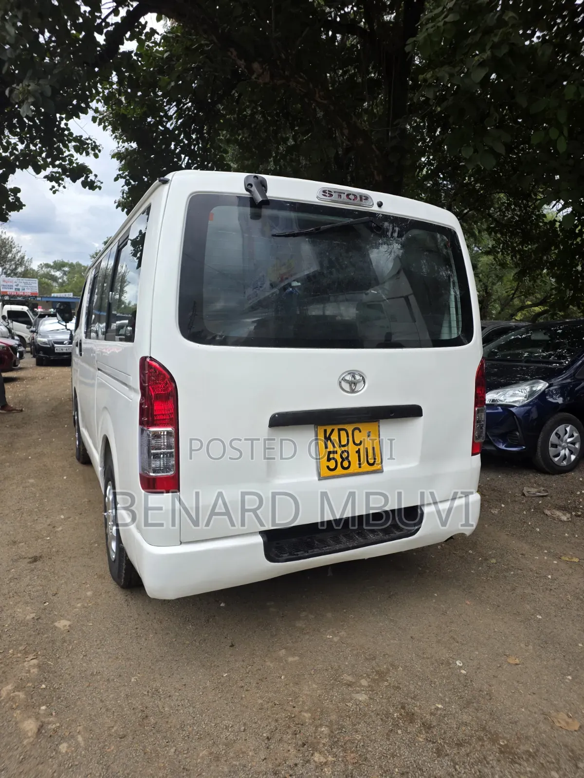 Toyota HiAce 2014 White